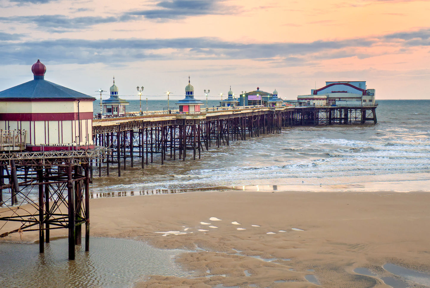 Scenic View of the North Pier in Blackpool England Wall Art Decor 100% Australian Made - Bella Home Decor