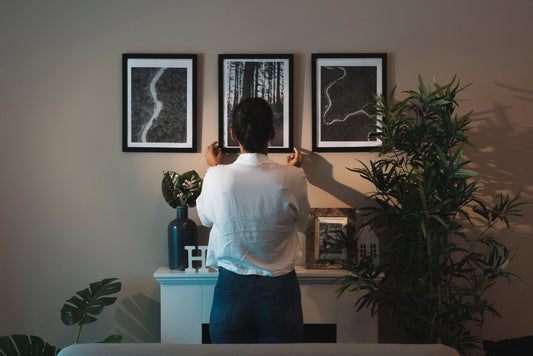 How to Create a Gallery Wall: Step-by-Step Guide