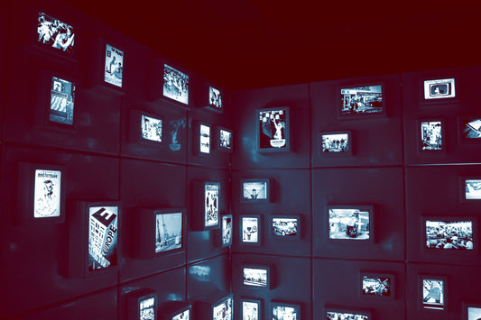 Digital & Interactive Wall Art: Future of Home Aesthetics