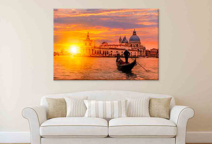 Gondolier Punting in Venice Canal Wall Art Decor 100% Australian Made - Bella Home Decor