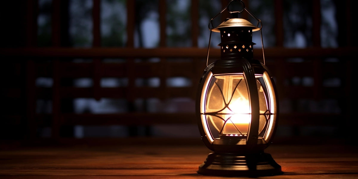 Outdoor Vintage Oil Lamp Lantern Wall Art Canvas Office Home Framed 120x60cm