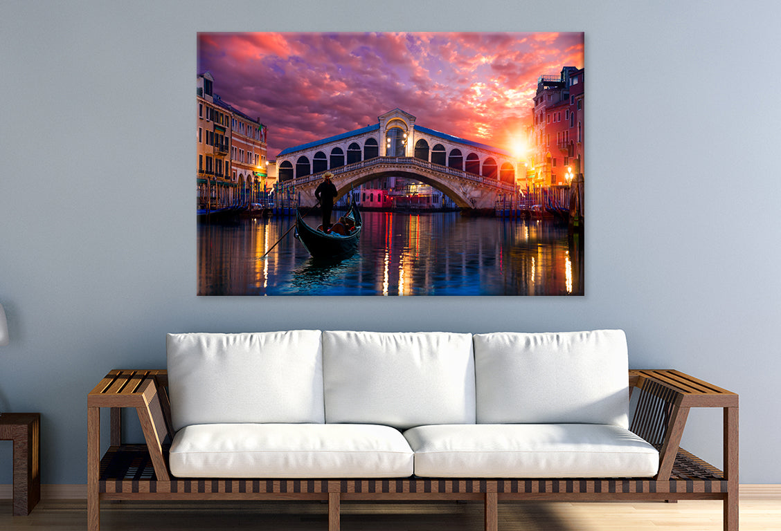 Gondola Near Rialto Bridge Venice Wall Art Decor 100% Australian Made - Bella Home Decor