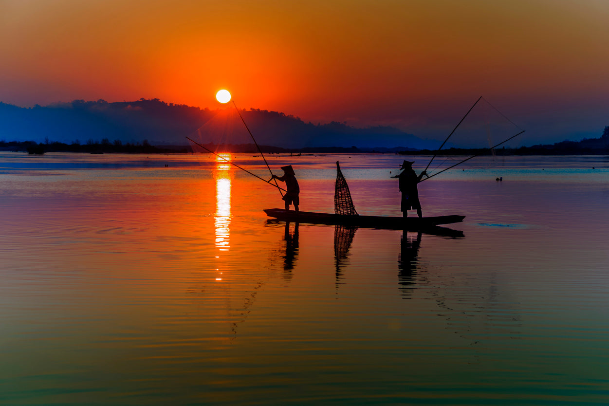 Stunning Golden Sunrise Reflections Over Inle Lake In Myanmar Wall Art Decor 100% Australian Made