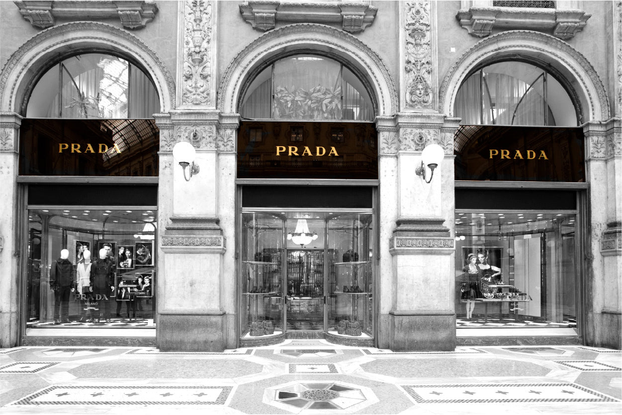 Amazing Luxury Fashion Store Print Canvas Ready to hang