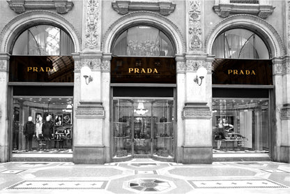 Amazing Luxury Fashion Store Print Canvas Ready to hang