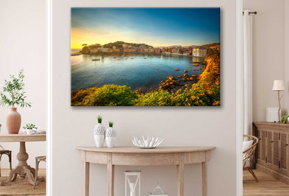 Bella Home Baia del Silenzio Sea Harbor & Beach City Print Canvas Ready to hang