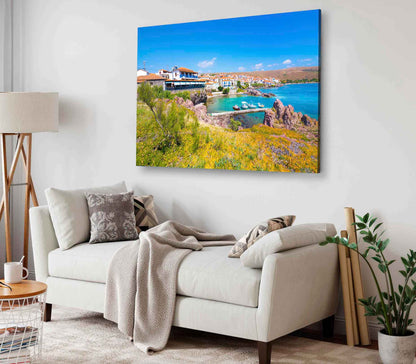 Bella Home Picturesque Village of Greece Print Canvas Ready to hang