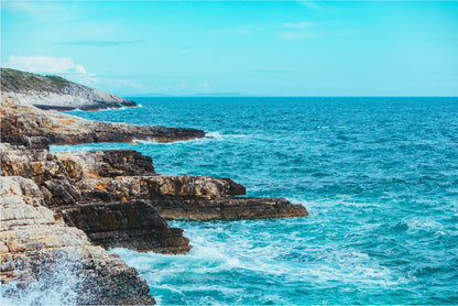 Bella Home Rocky Seacoast, Waves Hitting on Rocks Print Canvas Ready to hang
